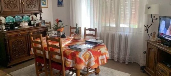 5 bedrooms Townhouse in Liffol-le-Grand, France No. 96933 3