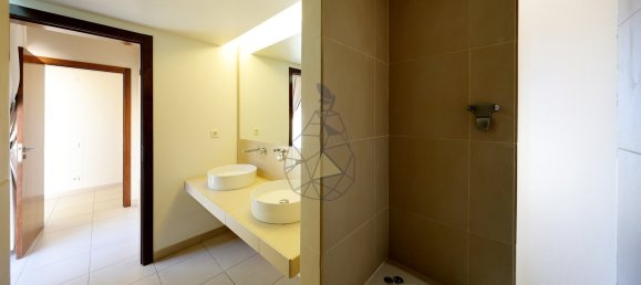 4 bedrooms Villa in Guia, Portugal No. 113882 7