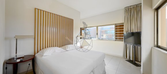 4 bedrooms Villa in Guia, Portugal No. 113882 9