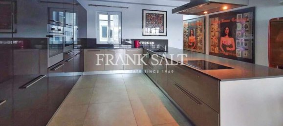 3 bedrooms Apartment in Sliema, Malta No. 9002 7