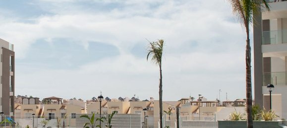 Apartamento de 2 dormitorios en Alicante, Spain No. 175817 7