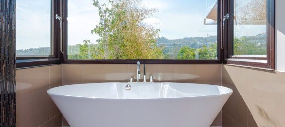 5 bedrooms House in Marbella, Spain No. 121211 16