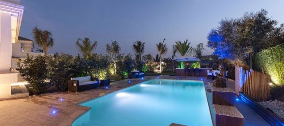 5 bedrooms House in Marbella, Spain No. 121211 22