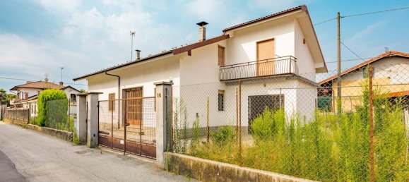 2 bedrooms Villa in Caramagna Piemonte, Italy No. 87977 2