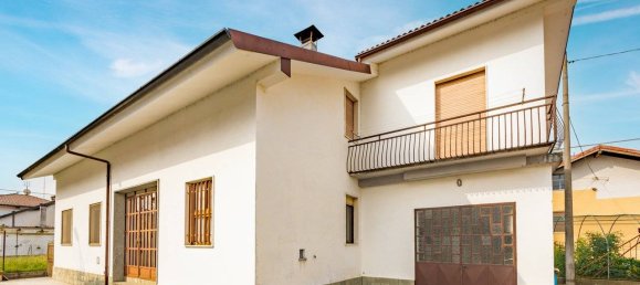 2 bedrooms Villa in Caramagna Piemonte, Italy No. 87977 3