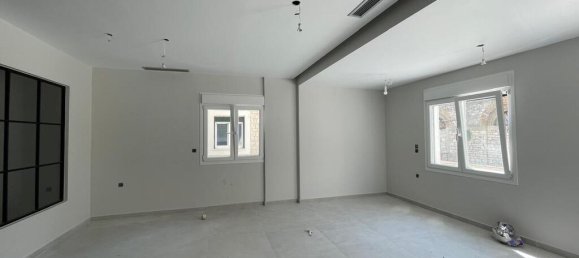 Квартира с 1 спальней в Керкира, Центральная Керкира и Диапонтии-Ниси, Керкира, Ионические острова, Пелопоннес, Западная Греция и Ионические острова, Греция № 94258 6