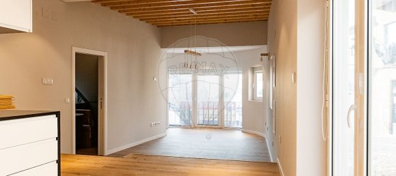 3 bedrooms House in Palmela, Portugal No. 19902 3