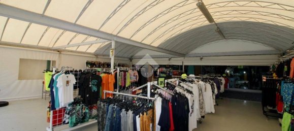 Garaje en Caorle, Italy 120 m² No. 347239 2