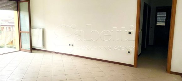 5 rooms Building in Occhiobello, Italy No. 120971 2