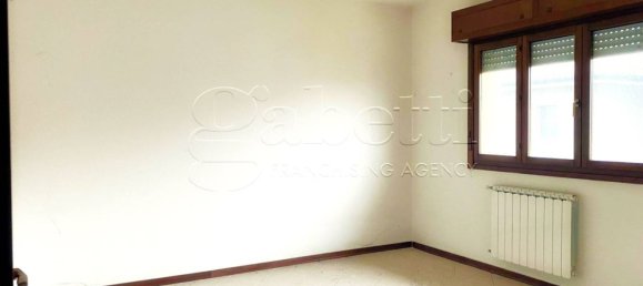 5 rooms Building in Occhiobello, Italy No. 120971 6