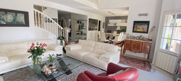 5 bedrooms House in Soisy-sous-Montmorency, France No. 124570 4