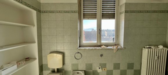 3 rooms Apartment in Turin, Italy No. 137591 17