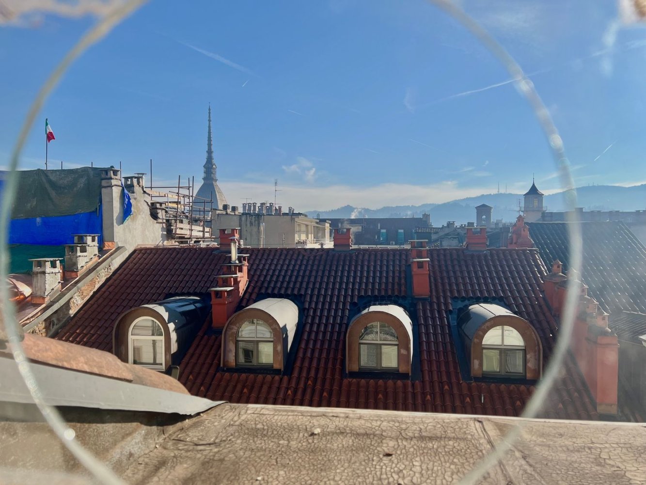 3 rooms Apartment in Turin, Italy No. 137591