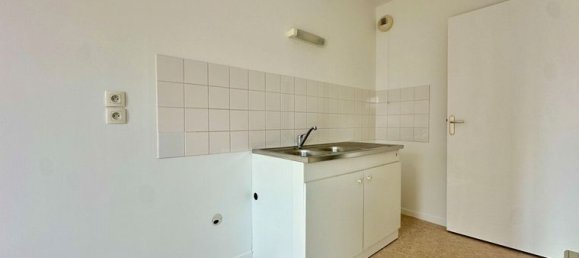 1 bedroom Apartment in Le Petit-Quevilly, France No. 362323 4
