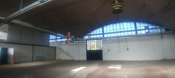2811m² Warehouse in Desio, Italy No. 90122 8