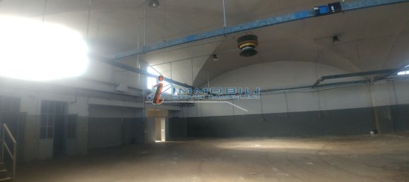 2811m² Warehouse in Desio, Italy No. 90122 2