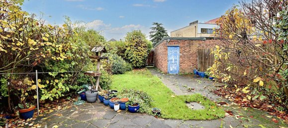 3 bedrooms Commercial property in Hayes, United Kingdom No. 5075 18