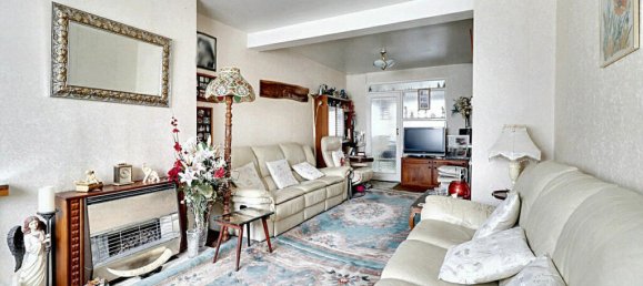 3 bedrooms Commercial property in Hayes, United Kingdom No. 5075 2