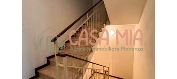 4 rooms House in Cortemaggiore, Italy No. 223199 16