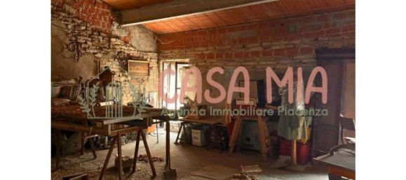 4 rooms House in Cortemaggiore, Italy No. 223199 22