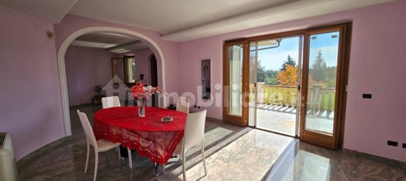 4 bedrooms Villa in Frosinone, Italy No. 82912 17