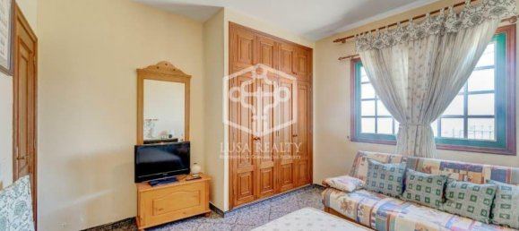 Villa de 6 dormitorios en Adeje, Spain No. 11431 16