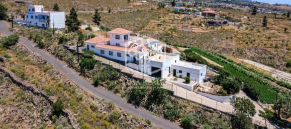 Villa de 6 dormitorios en Adeje, Spain No. 11431 3