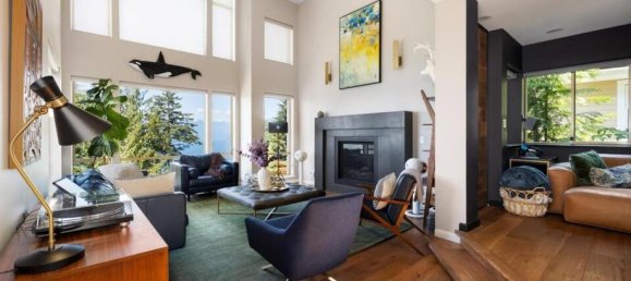 4 bedrooms House in British Columbia, Canada No. 1066 8