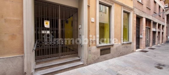 1 room Commercial property in Parma, Italy No. 309232 17