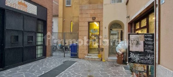 1 room Commercial property in Parma, Italy No. 309232 20