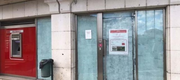 Propiedad comercial en Abrantes, Portugal 140 m² No. 61980 2