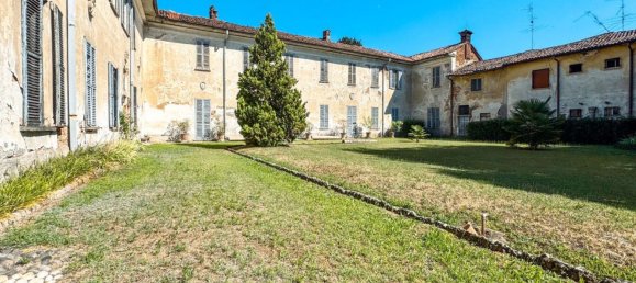 10 rooms Villa in Lonate Pozzolo, Italy No. 297046 25