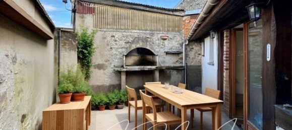 4 bedrooms House in Villiers-Saint-Georges, France No. 143557 9