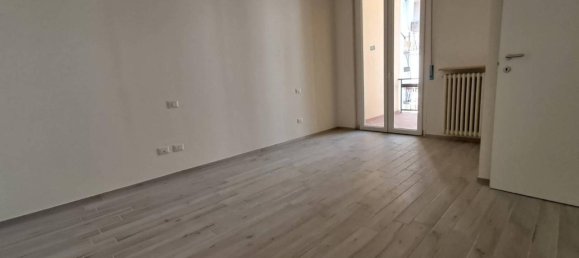 3 rooms Apartment in Voghera, Italy No. 64047 22