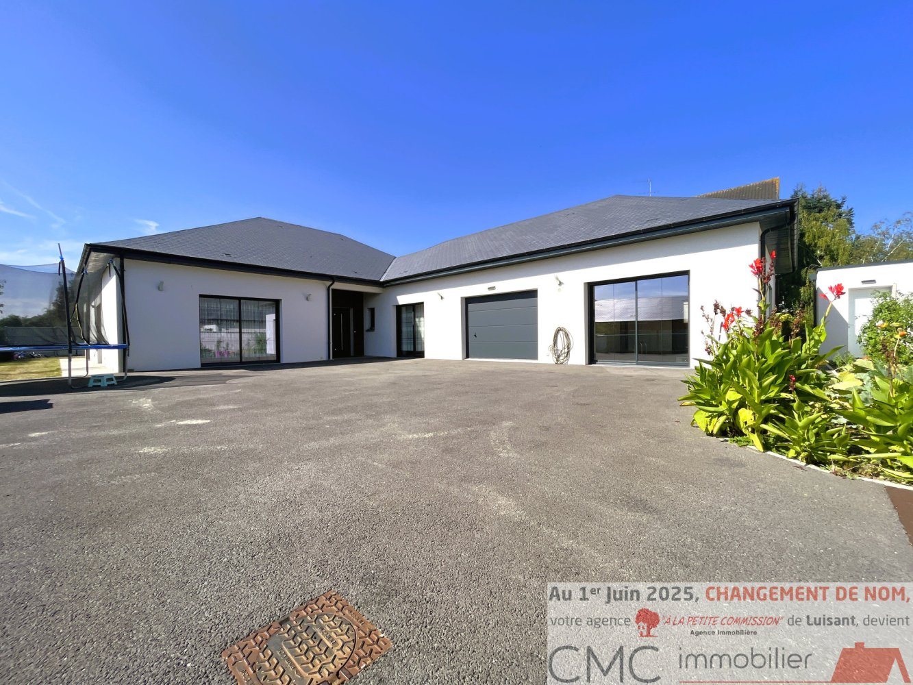 5 bedrooms House in Luisant, France No. 250691