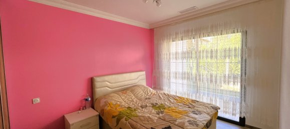 5 bedrooms House in Luisant, France No. 250691 20