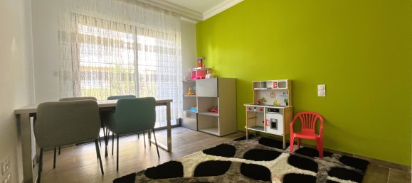 5 bedrooms House in Luisant, France No. 250691 19