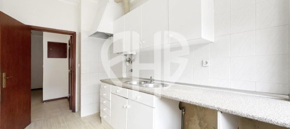 3 bedrooms Apartment in Loures, Portugal No. 94664 5