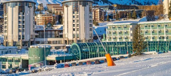 Gebäude in Sestriere, Italy 73190m², Nr. 310877 2