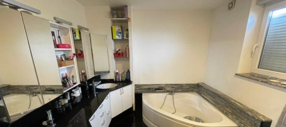 Bâtiment à Holving, France 575m² No. 38747 18