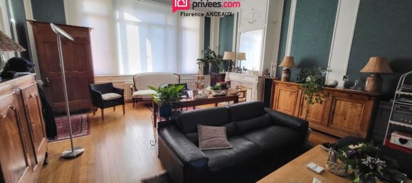 5 bedrooms House in Saint-Quentin, France No. 53629 2