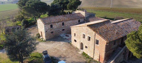 25 rooms House in Pienza, Italy No. 54026 2
