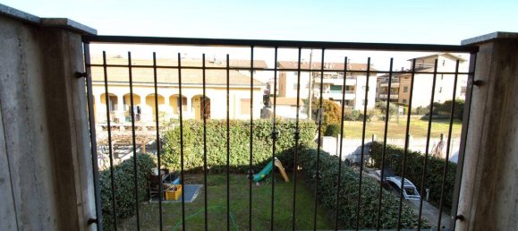 2 bedrooms House in Caronno Pertusella, Italy No. 145294 18