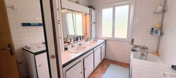 5 bedrooms House in Chaumont-en-Vexin, France No. 248763 20