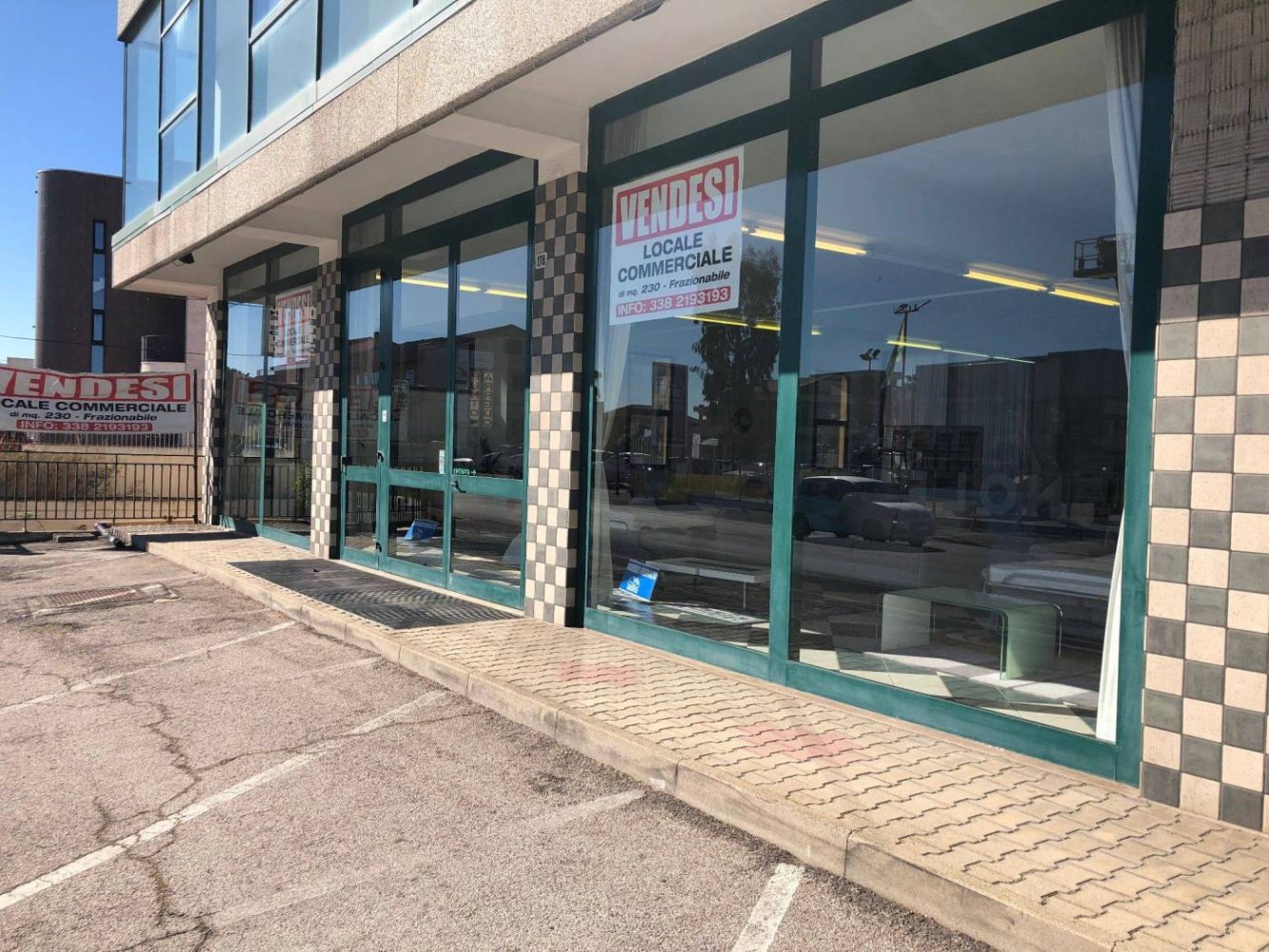 1غرفة عقار تجاري في Termoli, Italy رقم 256480