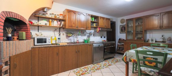 11 rooms House in San Clemente, Italy No. 89393 22