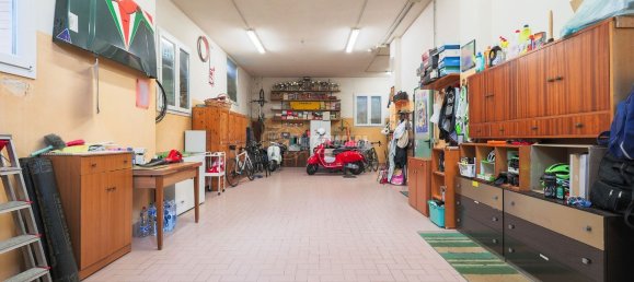 11 rooms House in San Clemente, Italy No. 89393 41