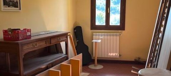 2 bedrooms House in Borgo San Lorenzo, Italy No. 324451 3