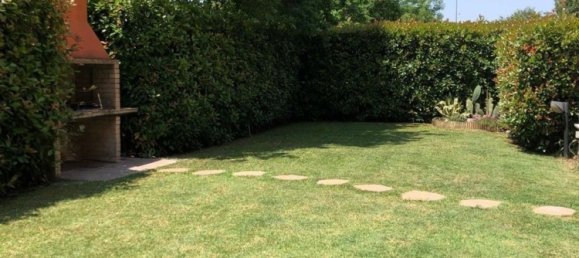 3 bedrooms Apartment in Castelnuovo Rangone, Italy No. 337684 2