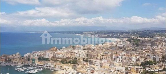 Квартира с 2 спальнями в Пакино, Италия № 281508 16